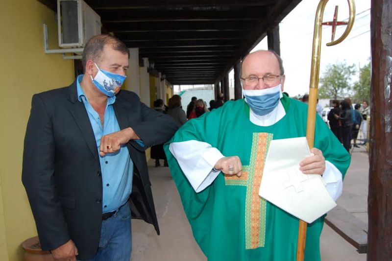EL QUEBRACHAL: MISA DE TOMA DE POSESIÓN AL PÁRROCO CAMPERO