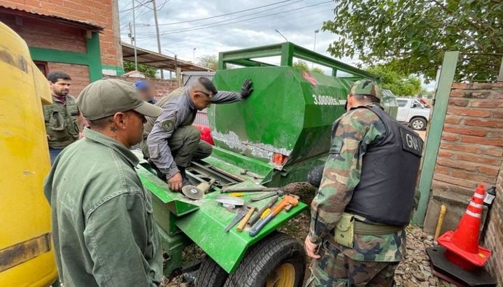 En la ruta 5 cayó una banda con 347 kilos de cocaína, miles de dólares y millones de pesos