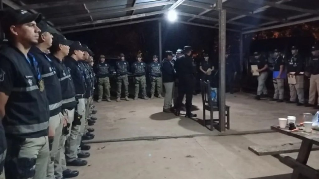 Desarticulan peligrosa banda en Las Lajitas: 9 detenidos y armas secuestradas