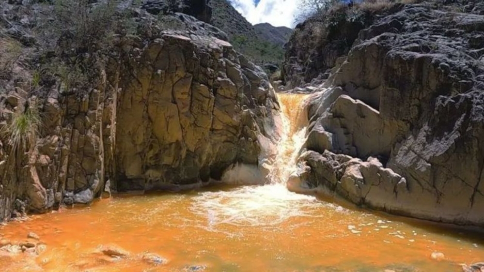 El "Río de Oro" en Argentina que pocos conocen y es furor entre los turistas