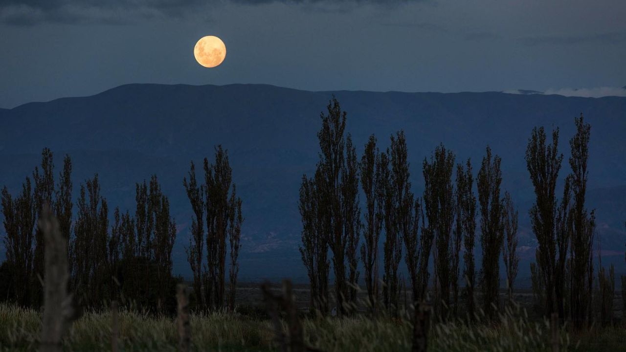 Superluna de Esturión: Comienza agosto con un impresionante espectáculo en el cielo