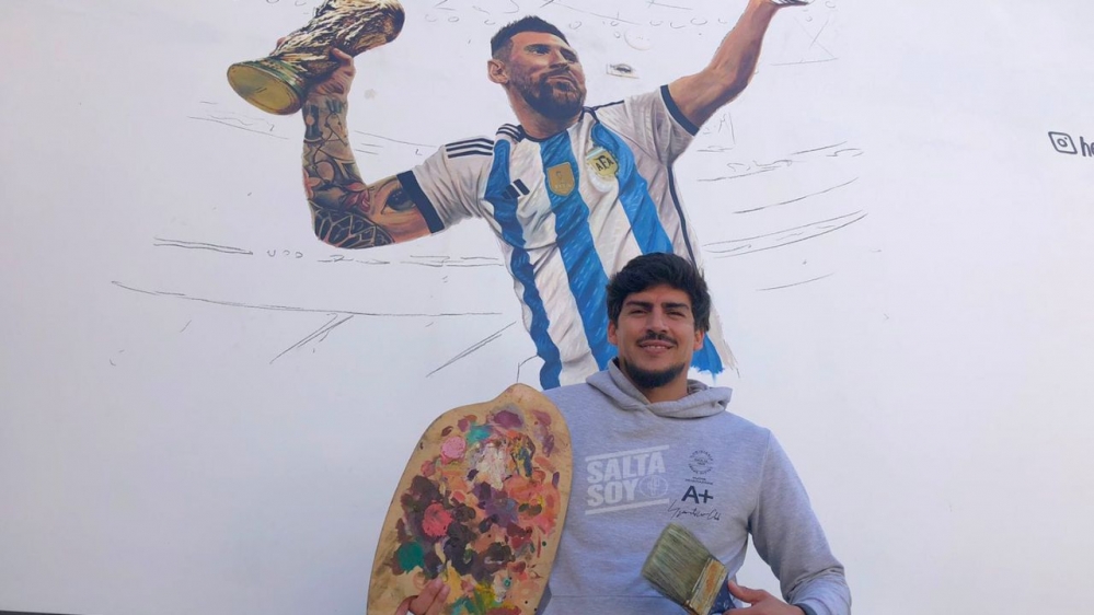 Salteño cumplió su promesa del mundial y pintó a Messi en un mural gigante