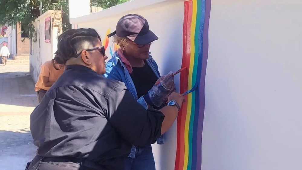 Hoy inaugurarán un mural en San Carlos por el Día Internacional de la Visibilidad Trans