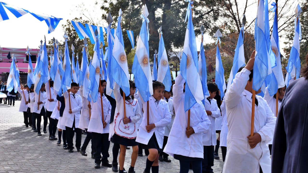 Con gran convocatoria, se celebró el Día de la Independencia en Cafayate