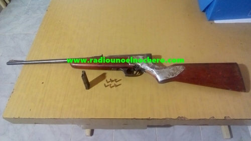 Tostado: Un menor escondía un arma bajo el colchón de la cama