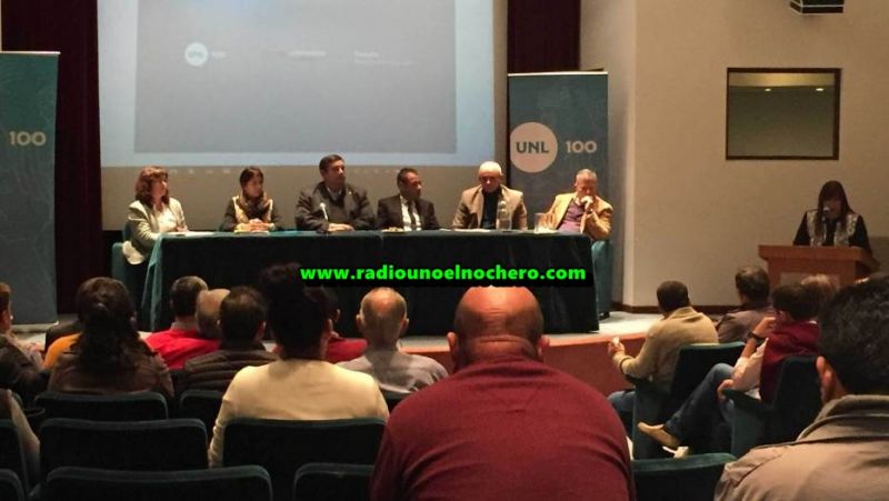 Instituciones locales firmaron Carta Compromiso con el rector de la Universidad Nacional del Litoral