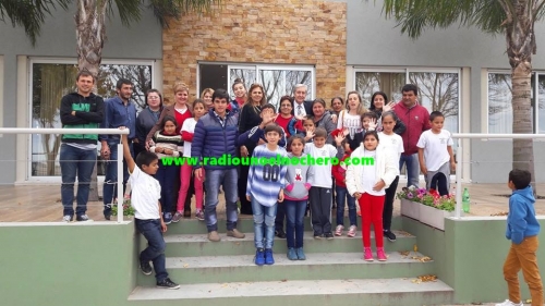 Alumnos de cuatro escuelas de Gato Colorado visitaron la ciudad de Santa Fe