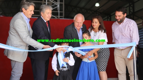 La provincia de Santa Fe inauguró un polideportivo en San Bernardo