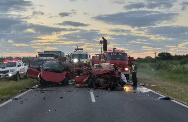 Tres fallecidos en un violento choque frontal en la Ruta Nacional 34