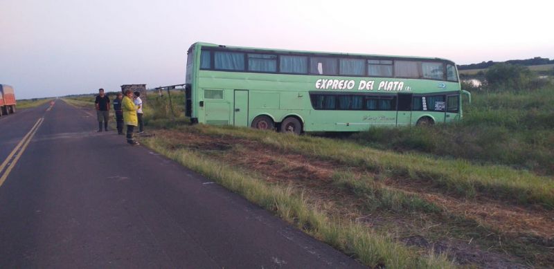 Santa Sylvina: Un colectivo despistó sobre la RP N° 5 en Venados Grandes