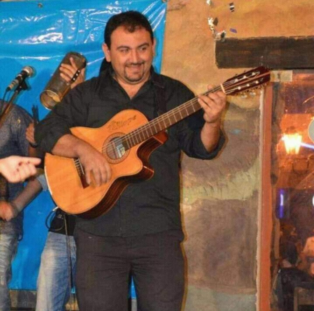 MAESTRO Y CANTOR