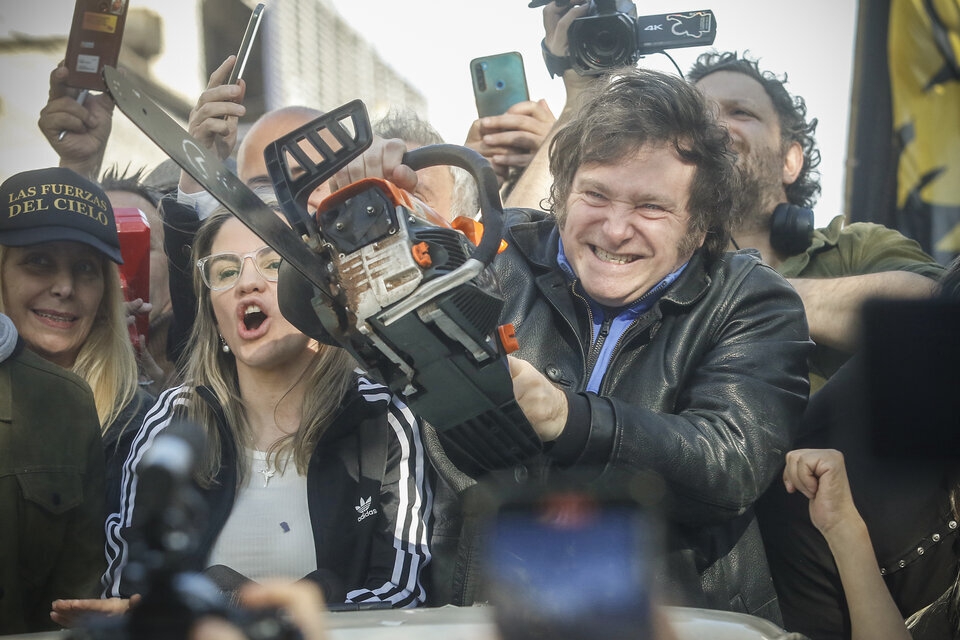 Milei anunció que no habrá aumento del salario mínimo ni paritaria nacional docente
