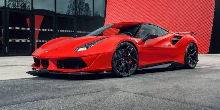 Cuánto cuesta la Ferrari con la que Franco Colapinto llegó al kartódromo de Zárate