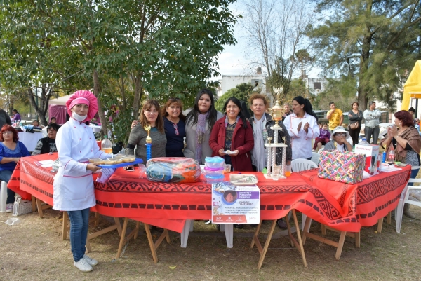 Desde el domingo 14 Las ferias de emprendedores organizan festejos por el Día de la Madre