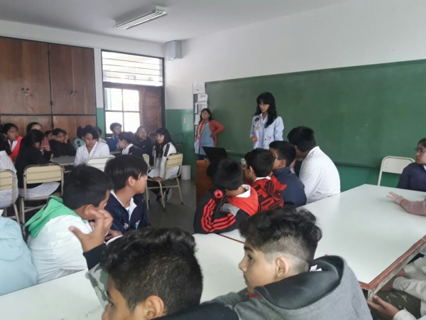 Proyecto de Ciudadanía y Derechos Humanos Desde marzo, mil alumnos fueron capacitados sobre acoso y violencia escolar y familiar