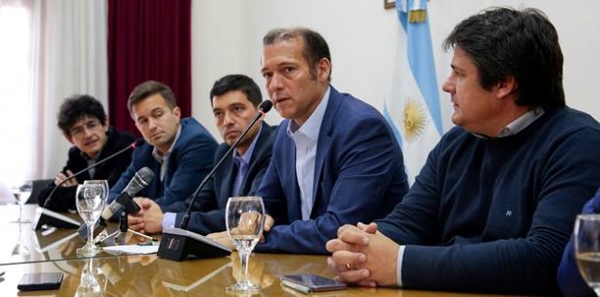 Gutiérrez anunció un aporte de 50 millones de pesos para la UNCo durante 2019