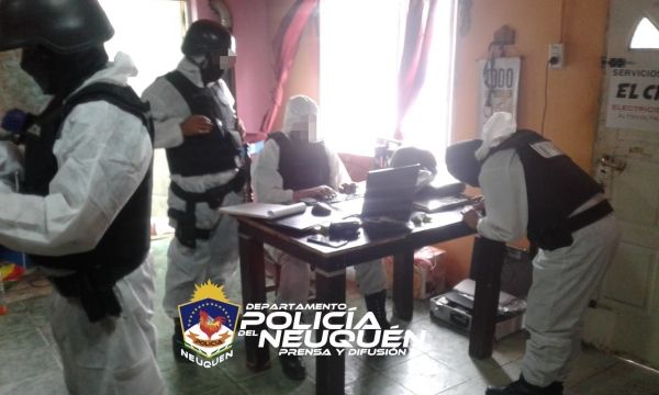 RINCÓN DE LOS SAUCES.- DESBARATAN KIOSCO NARCO