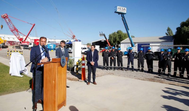 Gutiérrez participó de la inauguración de la base operativa y las oficinas de la empresa AESA