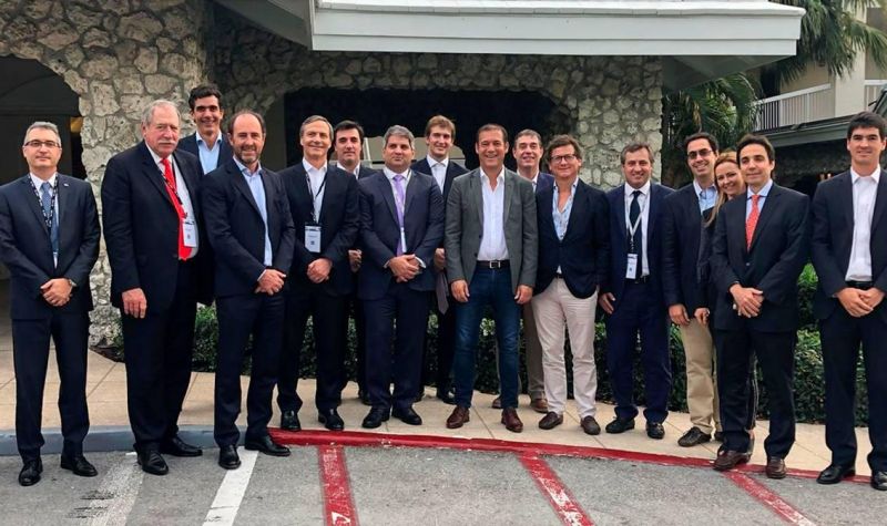 Gutiérrez mantuvo una reunión en Estados Unidos con inversores económicos y financieros internacionales y nacionales