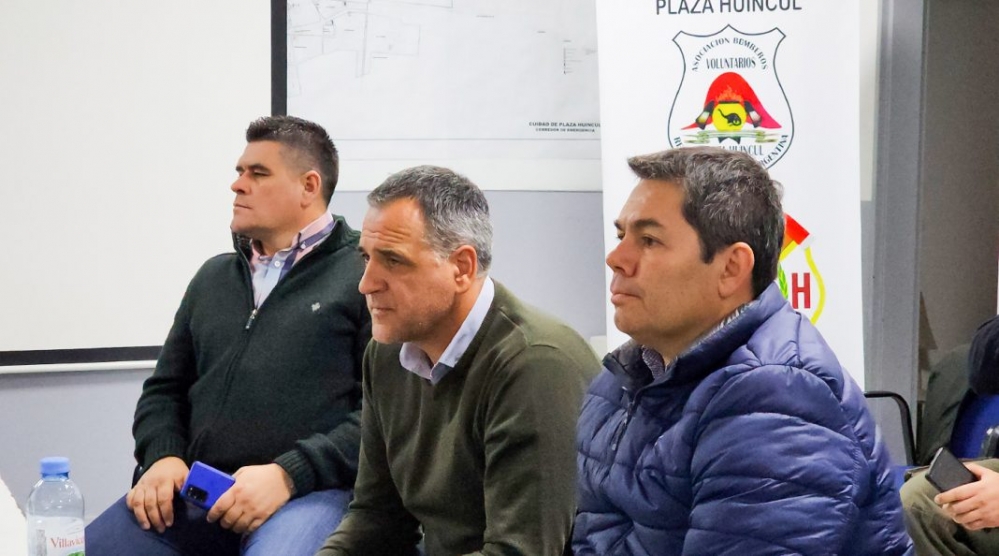 La Provincia monitorea en el lugar la situación en la refinería NAO