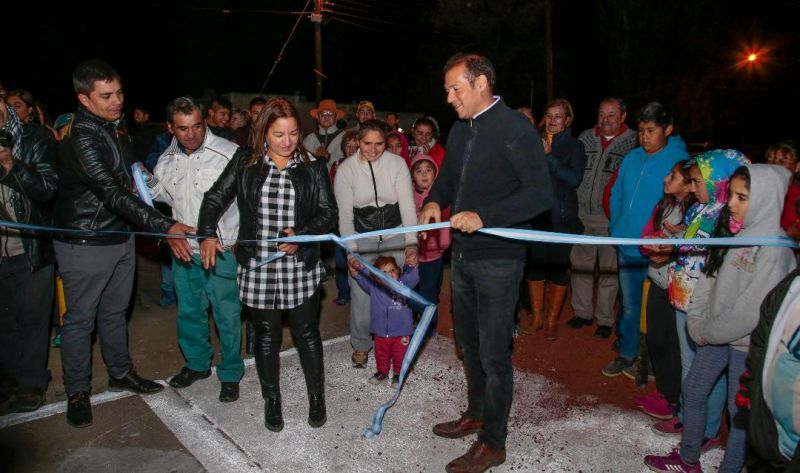 El gobernador inauguró un espacio recreativo en Las Lajas