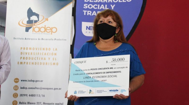 Nueva entrega de microcréditos para emprendimientos de la economía social