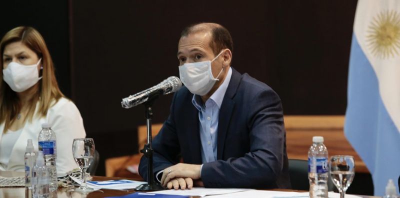 Establecen nuevas medidas por la circulación comunitaria de coronavirus en Neuquén capital