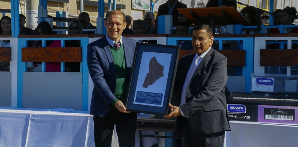 En el aniversario de Cutral Co, Gutiérrez comprometió fondos para obras