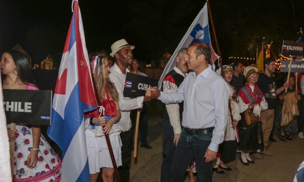 Gutiérrez inauguró la Fiesta de las colectividades