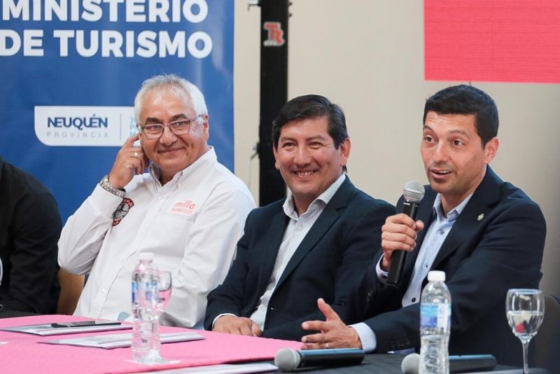 Entregaron tablets para niños, niñas y adolescentes de hogares de la provincia