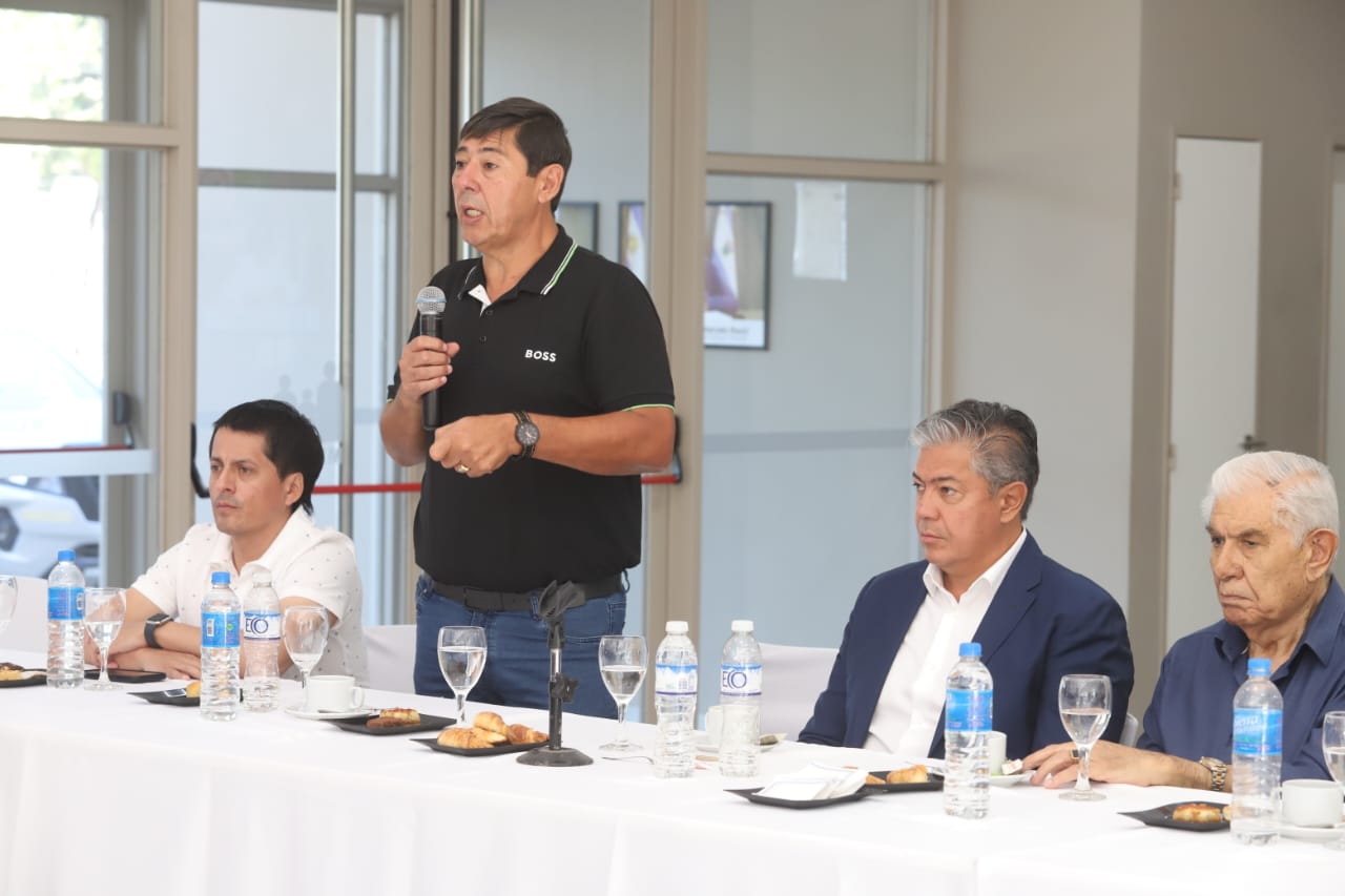 EL SINDICATO DE PETROLEROS PRIVADOS ENCABEZO UNA REUNION EN DEFENSA DEL TRABAJO Y DE LAS EMPRESAS NEUQUINAS