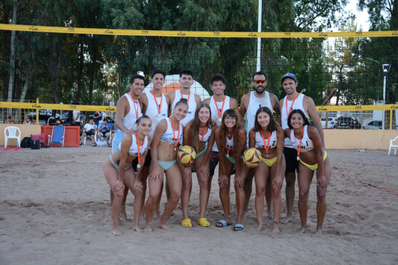 CULMINÓ CON ÉXITO LA FECHA EN CUTRAL CÓ DEL TOUR PATAGÓNICO DE VÓLEY PLAYA 🏐