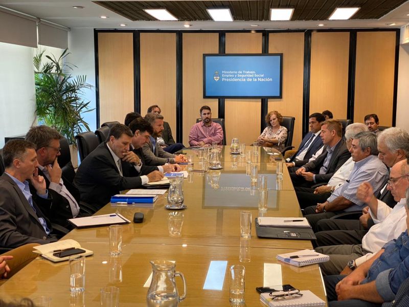 Comenzó el debate para mejorar la seguridad laboral en la industria hidrocarburífera
