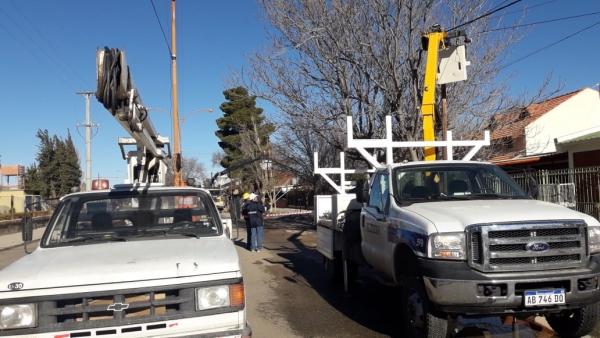 Comenzaron los trabajos de tendido de fibra óptica en Central