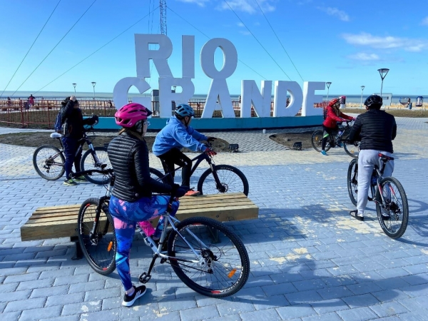 MÁS DE 700 PERSONAS DISFRUTARON DE LAS SALIDAS TURÍSTICAS DE VERANO