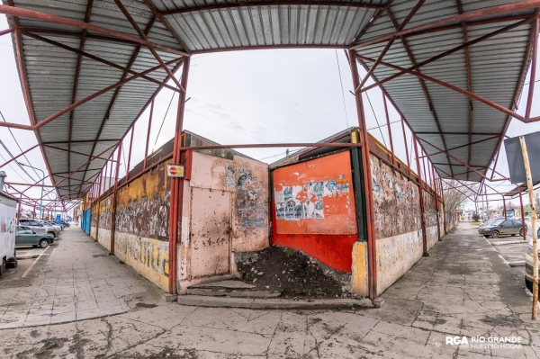 UN MERCADO DE PRODUCTOS LOCALES EN EL EX KIOSCO FÉNIX