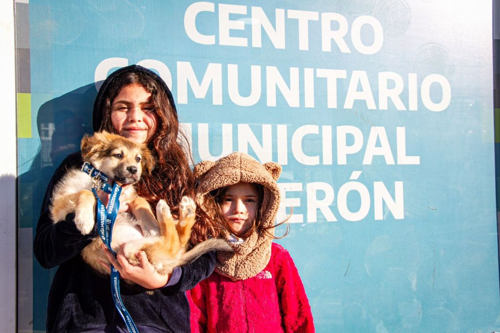 EXITOSA JORNADA DE ADOPCIÓN RESPONSABLE EN EL CENTRO COMUNITARIO MUNICIPAL DEL B° PERÓN