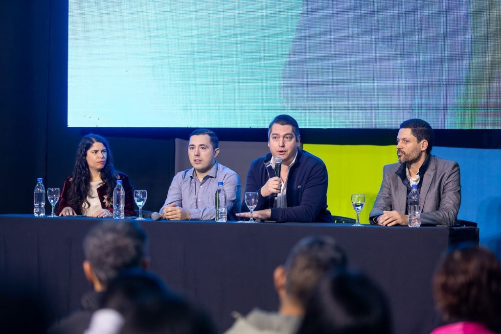 TECNOLOGÍA Y EDUCACIÓN: RÍO GRANDE CERRÓ CON ÉXITO EL 5° CONGRESO NACIONAL DE IT