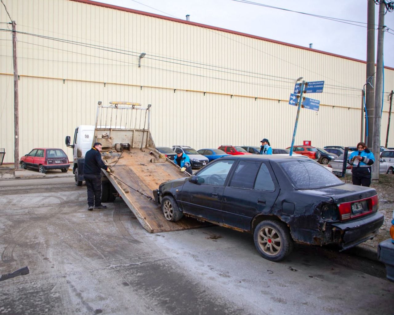 EL MUNICIPIO AVANZA CON EL RETIRO DE CHATARRA