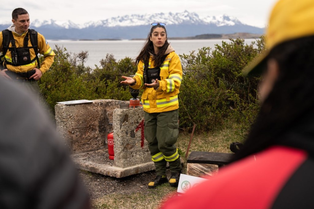 JORNADA EDUCATIVA: LA PROVINCIA DIO INICIO A LA TEMPORADA DE ALTO RIESGO DE INCENDIOS FORESTALES