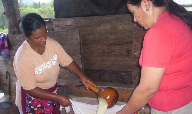Cita chichera en la plaza caldereña