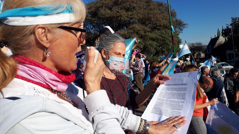 En qué va el caso por la agresión “libertaria”
