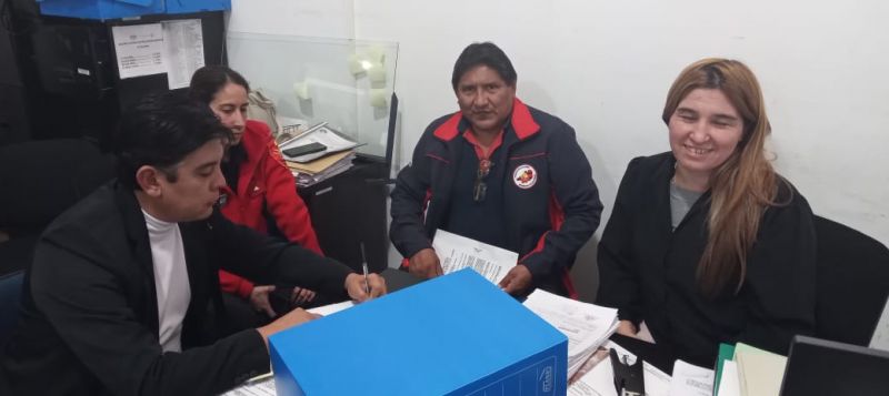 Acuerdo que garantiza atención médica a bomberos