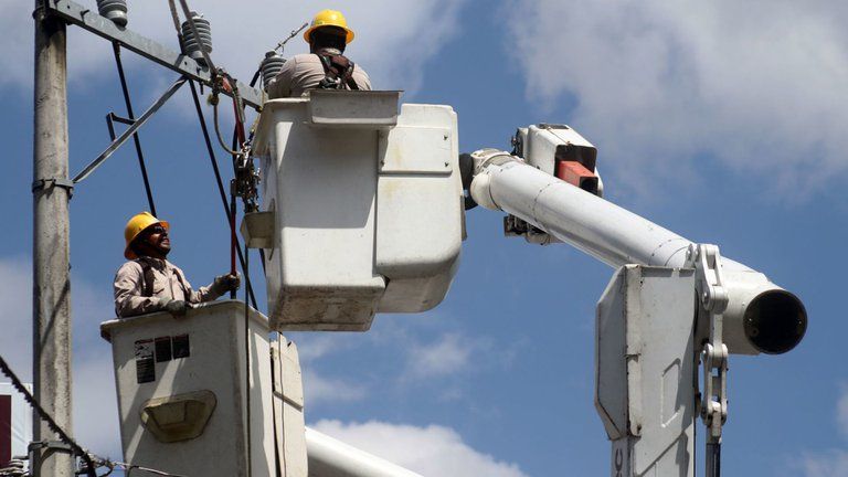 Tarifa eléctrica congelada hasta abril
