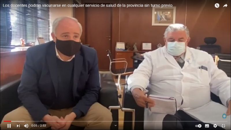 El abrir la compuerta para ir a enseñar