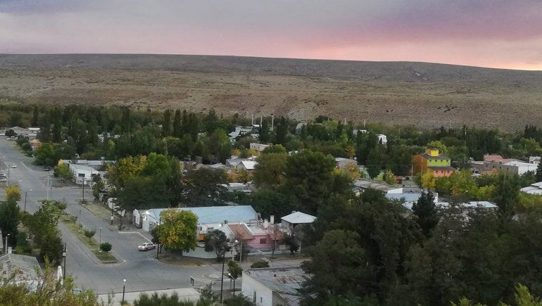 Las Lajas: por un positivo restringen actividades hasta fin de mes