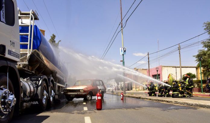 Realizaron un simulacro de derrame de combustible en Plaza Huincul y Cutral Co.
