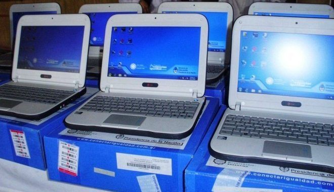 Sáenz acordó con Nación la entrega de netbooks y tablets a estudiantes secundarios salteños