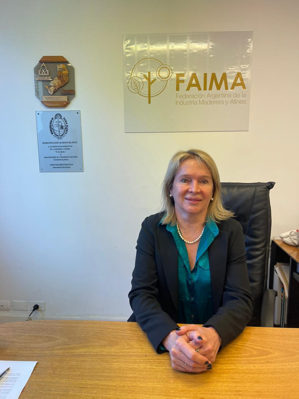 Ayer fue elegida la Prof. Mercedes Omeñuka, empresaria virasoreña y titular de la AMAC como Presidenta de @FAIMAargentina, la entidad que agrupa la industria maderera a nivel nacional.