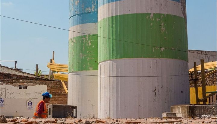 La mancha que perdura sobre Aguas del Norte